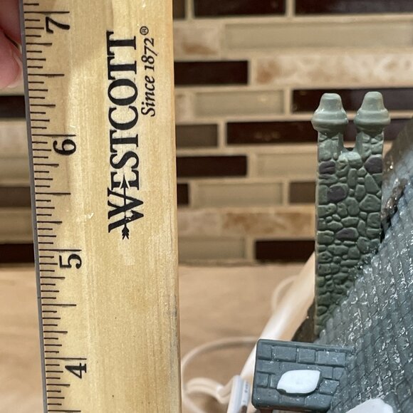 Vintage Dept 56 North Pole Series SANTA'S WOODWORKS 56286 Lighted Building 1993 - Picture 14 of 14